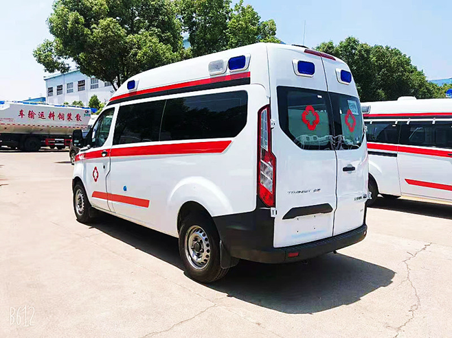 福特全順中軸柴油版運輸型救護車